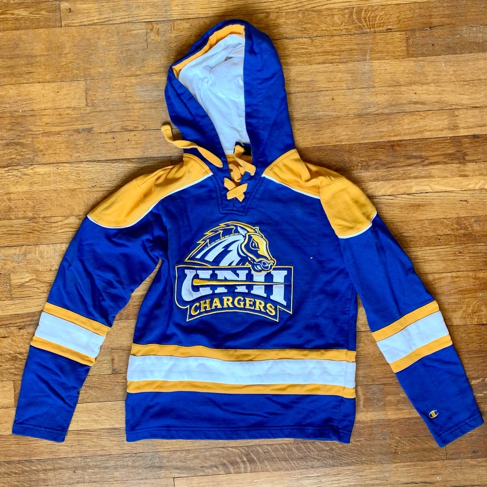 UNH / University of New Haven College Hockey Sweatshirt / Size Small